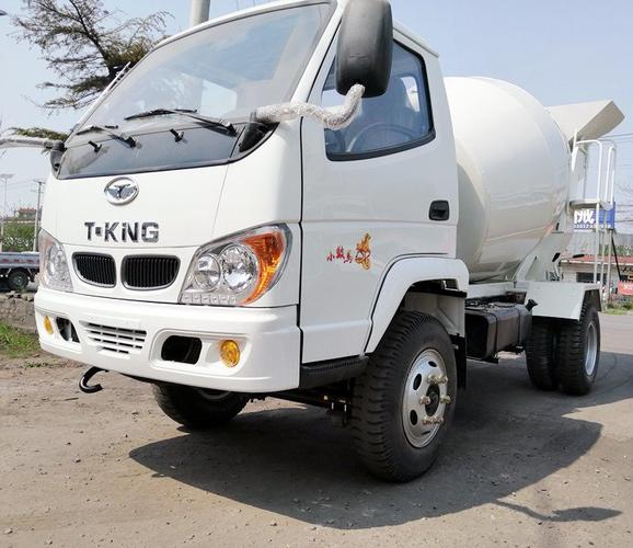 五征小型三轮搅拌车 山东厂家直销 3立方搅拌车方便使用
